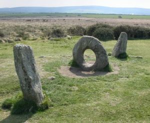 men-an-tol