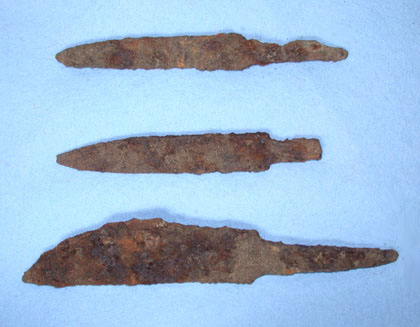 Saxon knives